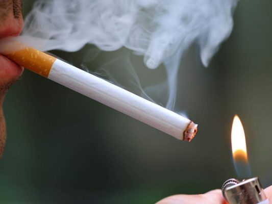 Hút thuốc lá chữa bệnh ung thư